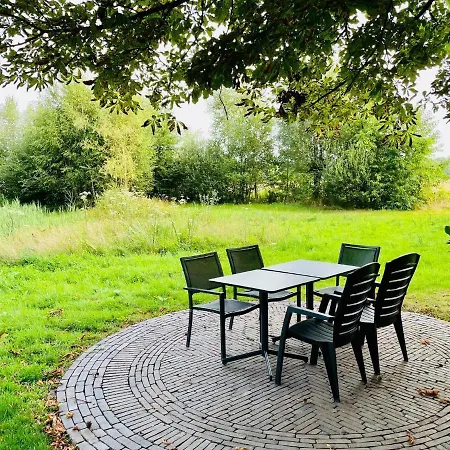 Captivating Holiday In Near Forest Feriehus